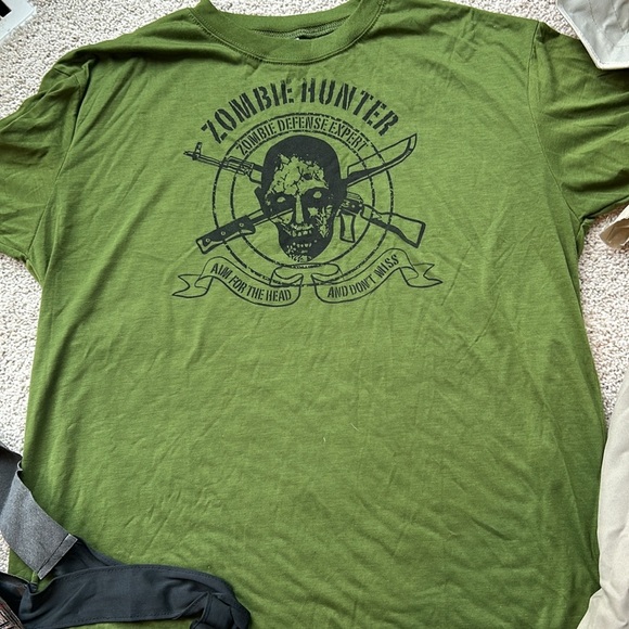 ZOMBIE HUNTER COSTUME - Picture 2 of 4